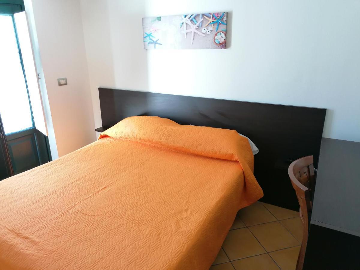 Hotel Posidonia Sapri Bagian luar foto