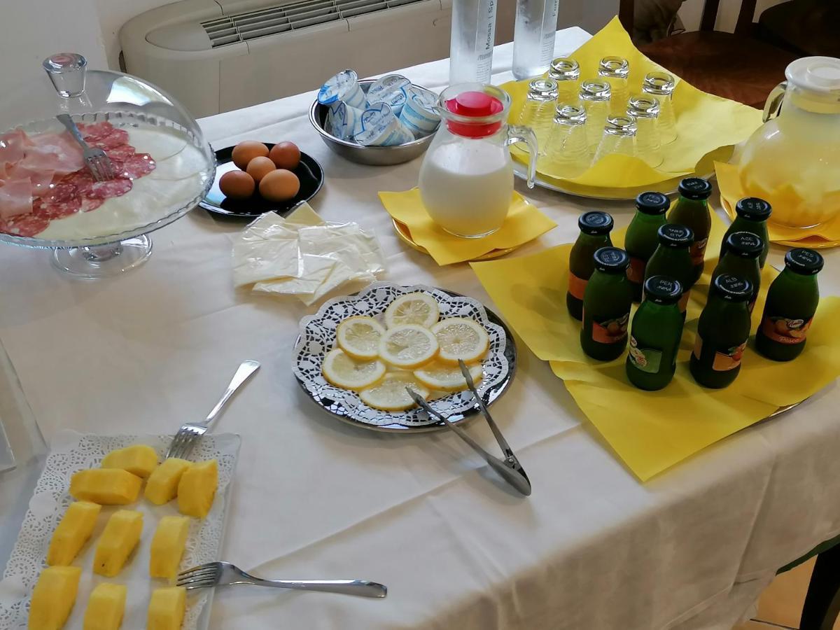 Hotel Posidonia Sapri Bagian luar foto